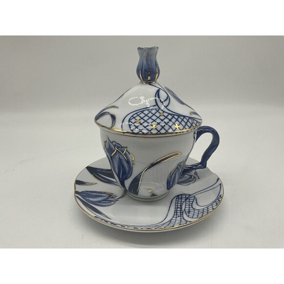 Bombay Company VTG Lidded Teacup and Saucer Set Collectible Blue/White Floral  1 - Picture 12 of 16